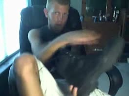 Boot JerkOff